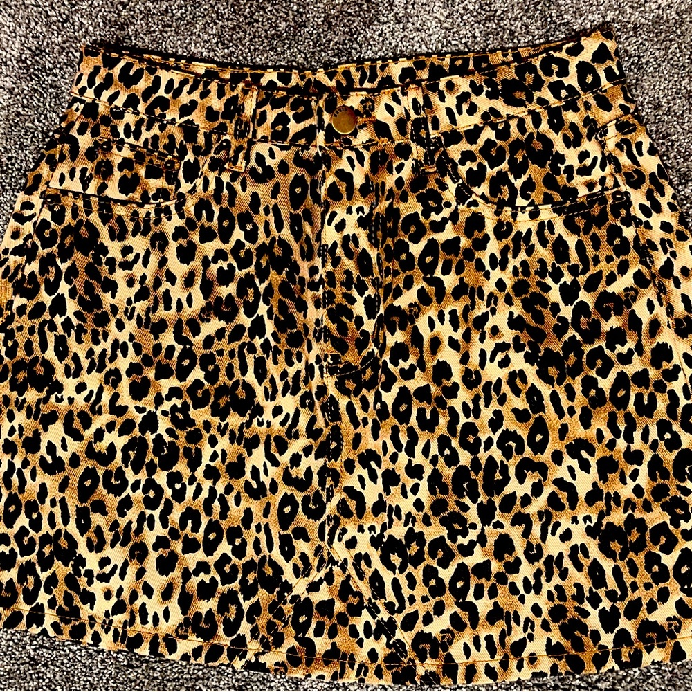 Cider Leopard print denim skirt small